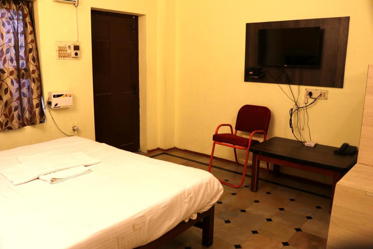 Hotel Siva Sakthi Tiruvannamalai Exterior photo