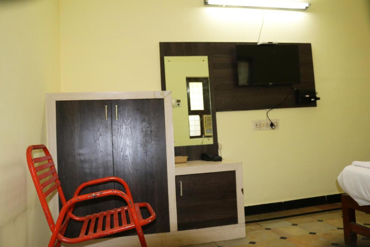 Hotel Siva Sakthi Tiruvannamalai Exterior photo