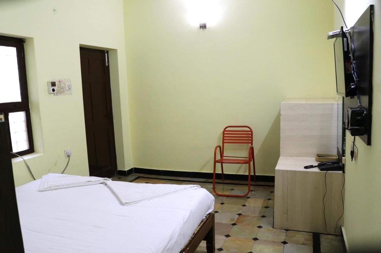 Hotel Siva Sakthi Tiruvannamalai Exterior photo